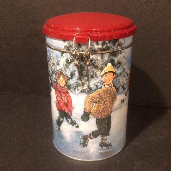 Tim Hortons “Skating Pond” Limited Edition Collector Series #003 Tin Canister - Picture 4 of 7